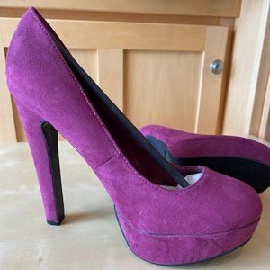 Women's Size 8 Purple Stilettos